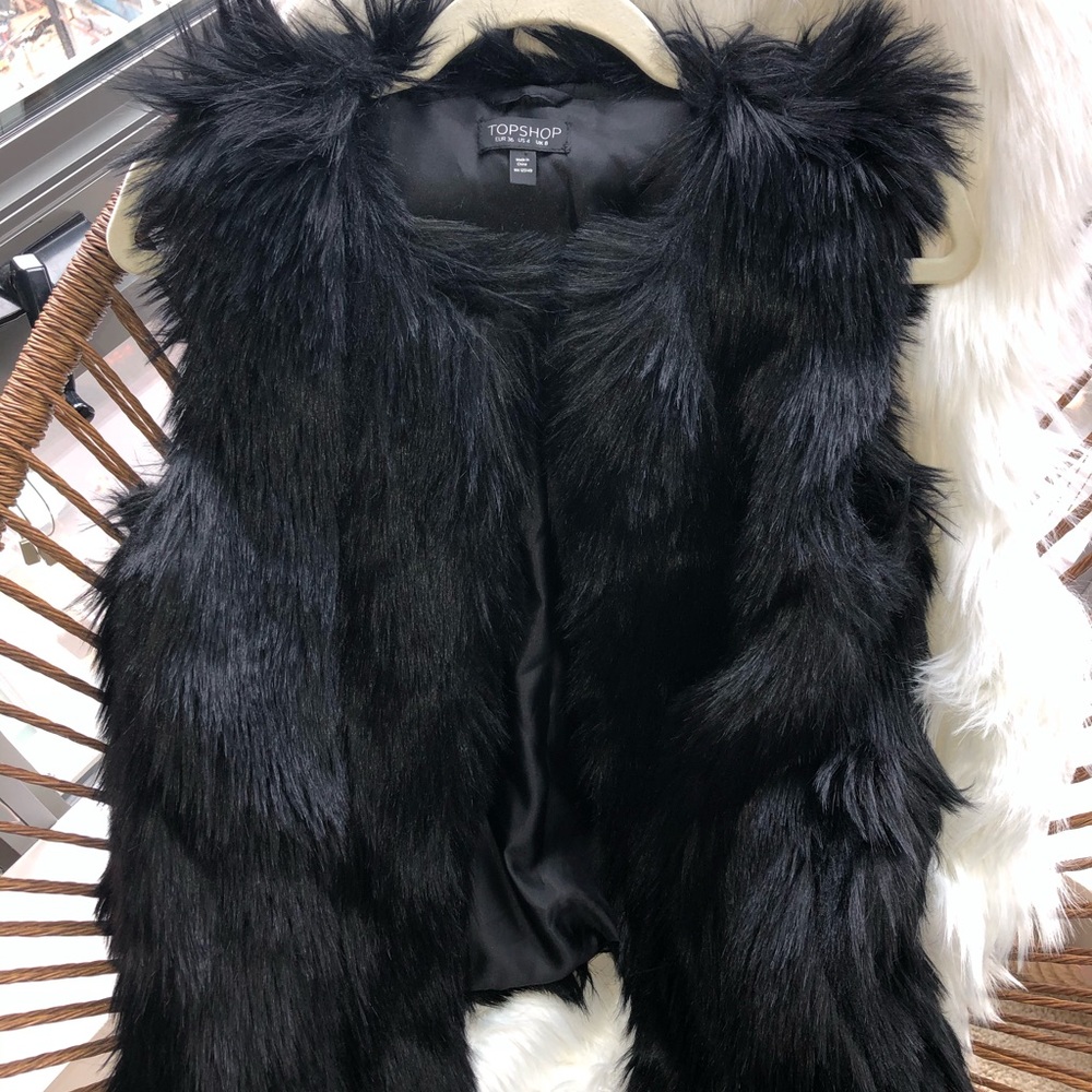 TOPSHOP Fur Vest